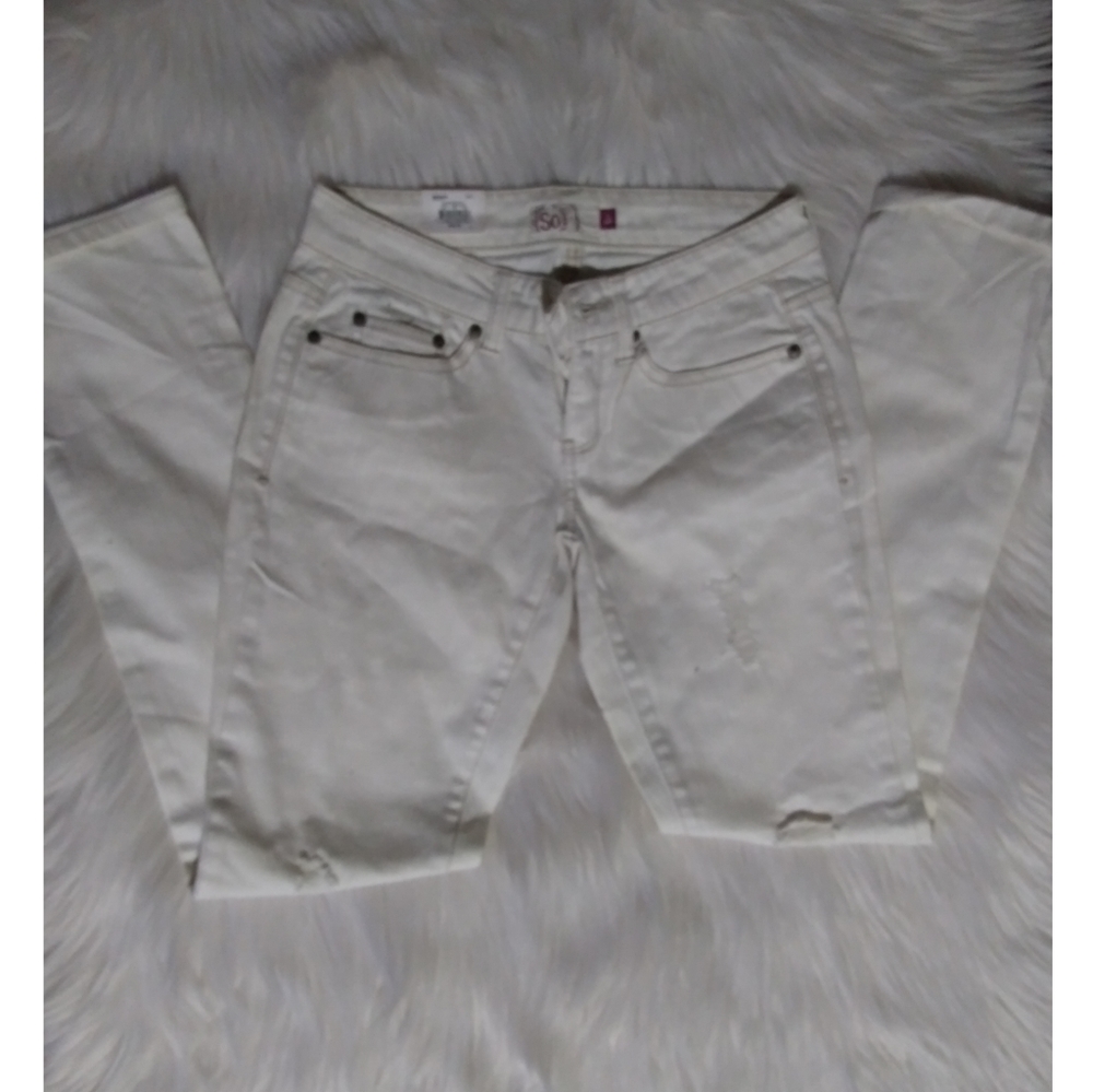 SO White Jeans - Picture 2 of 4
